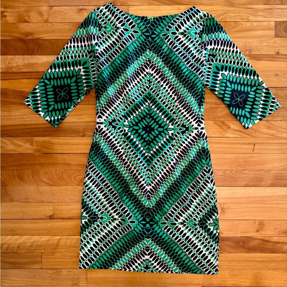 Elegant Green Geometric Patterned Women's Dress